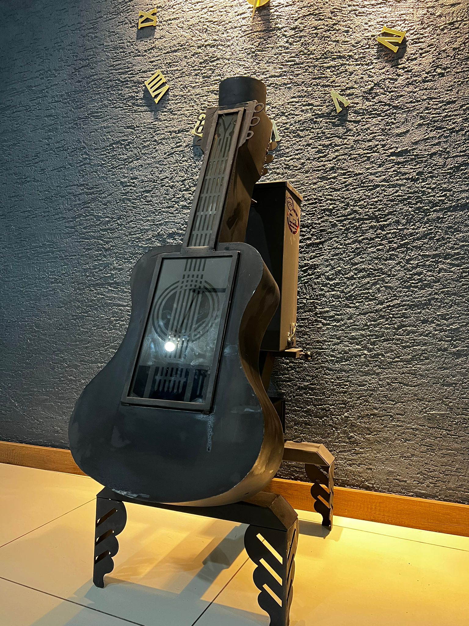 Gitar Tipi Pelet Sobası