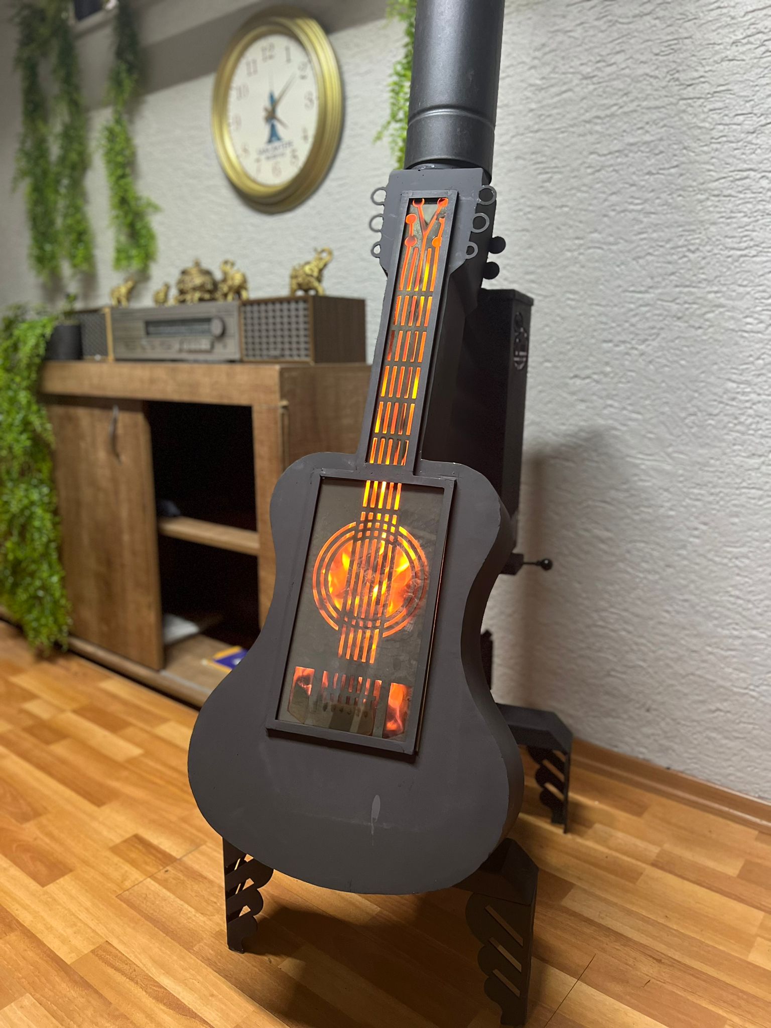 Gitar Tipi Pelet Sobası